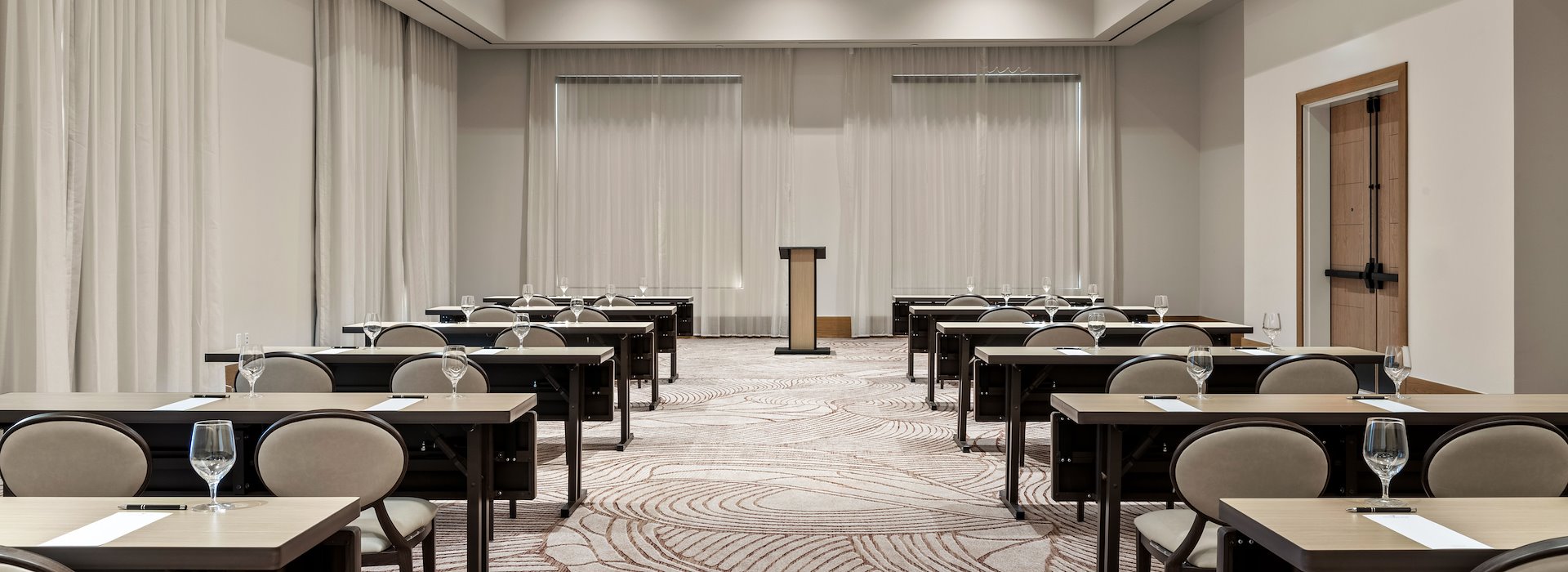 Meetings & Events At Hotel Vin Rogers, Arkansas, USA